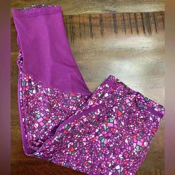 Lululemon Real Quick Crop size 6 - Picture 6 of 8